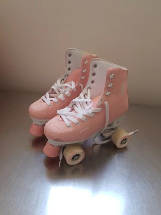 Patines 4 ruedas talla 38 + bolsa