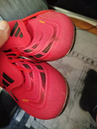 Botas de fútbol Adidas Predator rosas