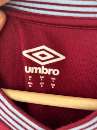 Camiseta West Ham Umbro Local 25/26