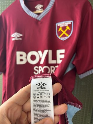 Camiseta West Ham Umbro Local 25/26