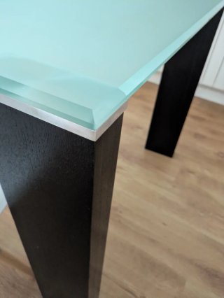 Mesa de comedor cristal y madera