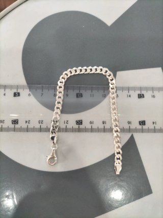 Pulsera de plata para mujer nueva.