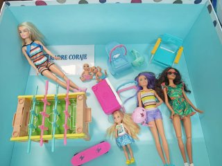 Lote Barbie con accesorios