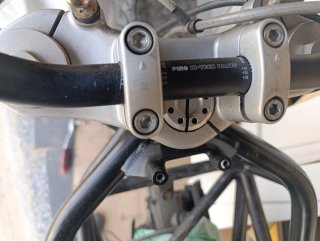 Manillar, puño y freno Ducati Monster 620
