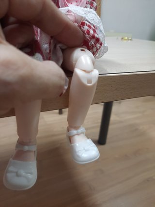 Muñeca articulada cara blanda, imitación porcelana