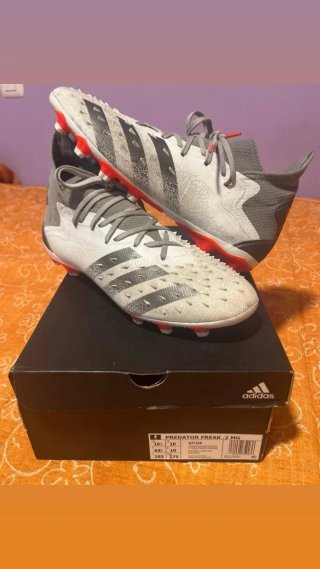 Adidas Predator Freak MG Talla 44 y 2/3
