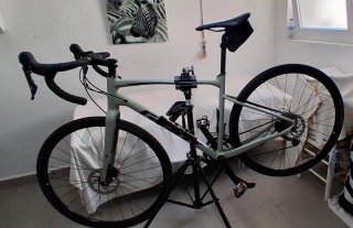 Bicicleta Giant REVOLT Gravel - Muy buen estado