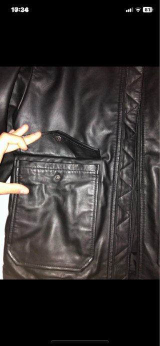 Chaqueta de cuero Cortefiel negra