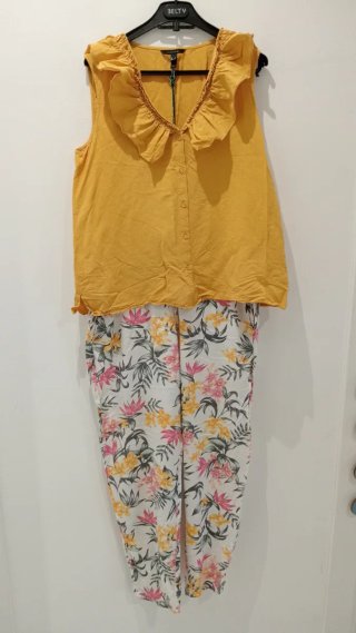 Conjunto Top Volantes y Pantalón Estampado