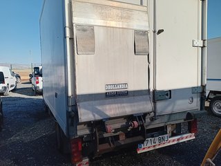 Camión Frigorífico con Puerta Elevadora