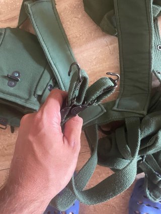 Trinchas militares antiguas ejército verde
