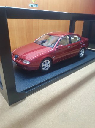 Alfa Romeo 166 3.0 V6 Mitica scala da 1/18