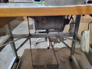 Máquina de coser industrial Strobel