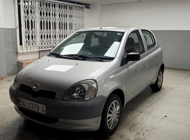 Toyota Yaris 1999