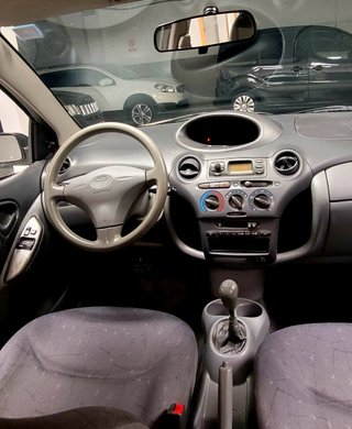 Toyota Yaris 1999