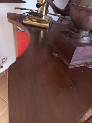 Mueble Bar Antiguo Madera y tres taburetes