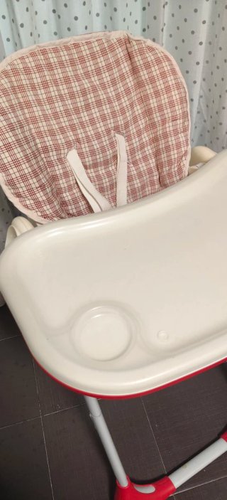 Trona bebé con cojín a cuadros