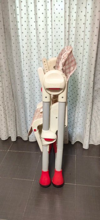 Trona bebé con cojín a cuadros