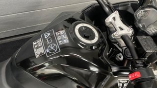 Triumph Tiger Sport 660 versión 2022-2025 Negra