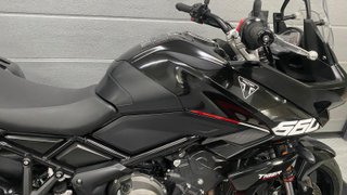 Triumph Tiger Sport 660 versión 2022-2025 Negra