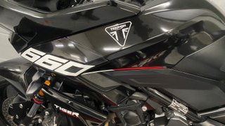 Triumph Tiger Sport 660 versión 2022-2025 Negra