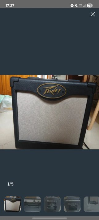 Amplificador Peavey Negro y Beige