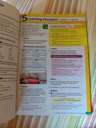 Idiomatic 2 Student's Book with Ebook