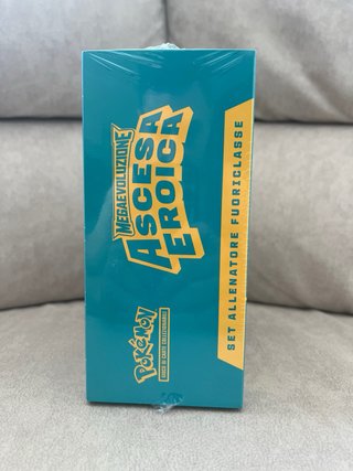 Set Allenatore Fuori Classe Ascesa Eroica Pokémon