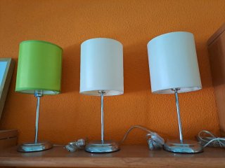 Lámparas de mesa plateadas