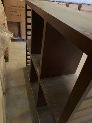 Estantería de madera oscura 140 x 121 x 40