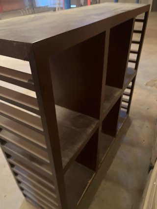 Estantería de madera oscura 140 x 121 x 40