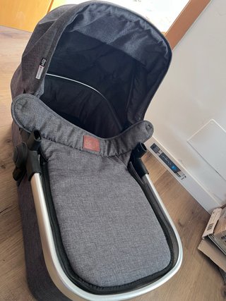 Portabebés, Silla de coche y trona