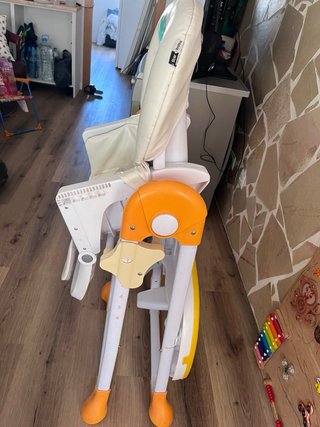 Portabebés, Silla de coche y trona