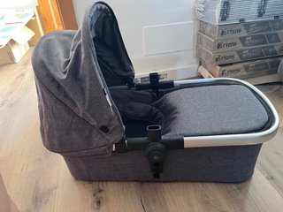 Portabebés, Silla de coche y trona