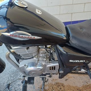 Suzuki Marauder 250cc Cruiser Negra