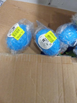 6 pelotas de perro con pitido y 4 variadas