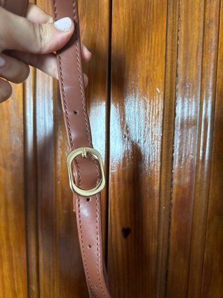 Bolso Primark marrón con detalles dorados