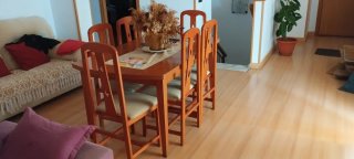 Mesa y 6 sillas de comedor