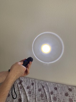 Linterna LED A76 800 lúmenes recargable