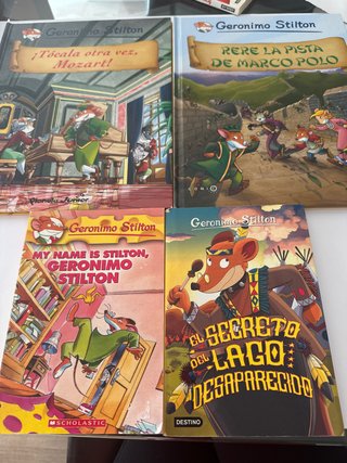 Lote libros Geronimo Stilton (uno en inglés)