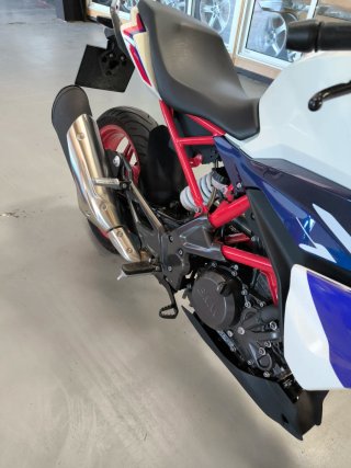 Moto BMW G310R
