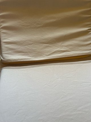 2 Butacas de tela y madera