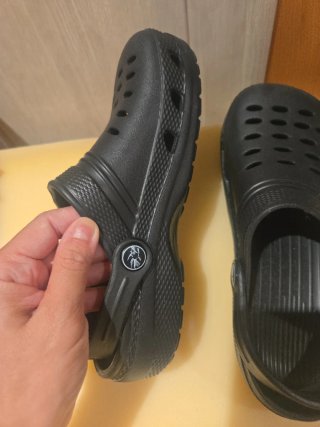 Chanclas negras niño talla. 33