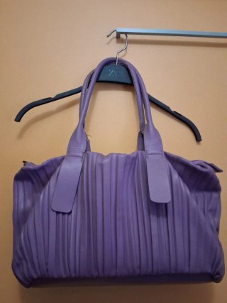 Bolso Zara Morado Plisado