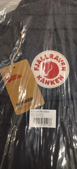 Mochila Fjallraven Kanken Re-Wool Gris