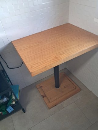 Mesa madera maciza para terraza/jardín