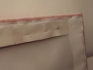 Cabecero de cama rosa de tela