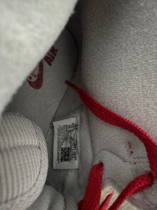 Zapatillas Jordan 1 Retro High OG Roja y Blanca