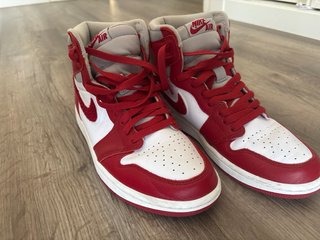 Zapatillas Jordan 1 Retro High OG Roja y Blanca