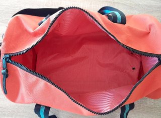 Bolso impermeable Herschel,ideal viaje o deportes.